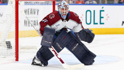 L'Avalanche du Colorado s'est qualifiée pour le tour suivant des séries éliminatoires de la LNH avec une fiche parfaite de 4-0